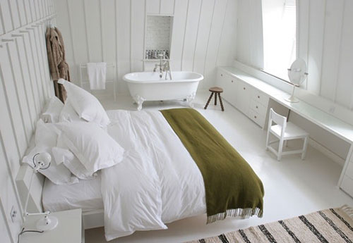 Witte slaapkamer van High Road House Witte slaapkamer van High Road House