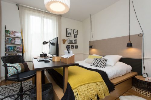 Slaapkamer kantoor combinatie uit Frankrijk Slaapkamer kantoor combinatie uit Frankrijk