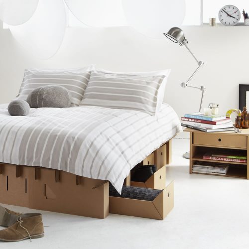Bed van karton Bed van karton
