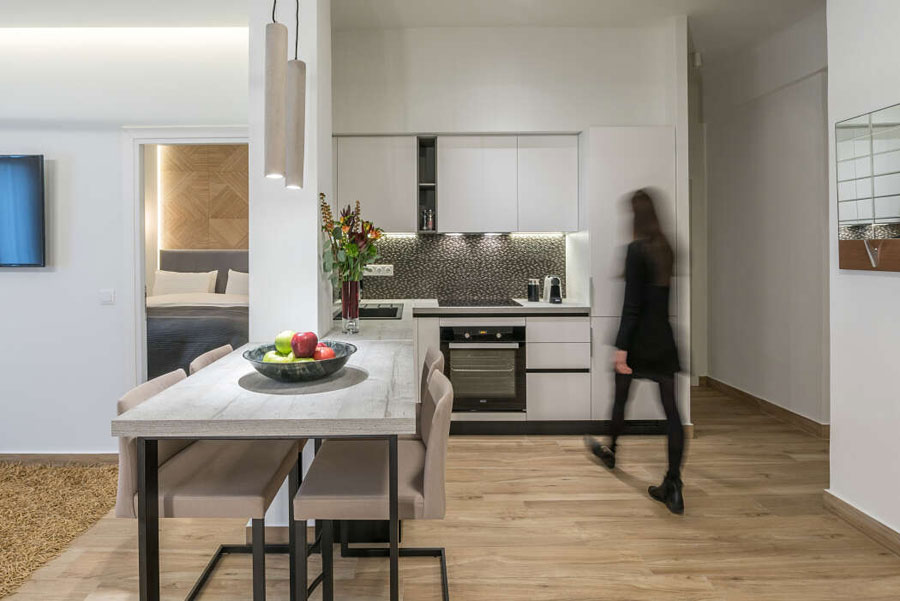 De eigenaar van deze slaapkamer wilde een luxe hotelsfeer creëren De eigenaar van deze slaapkamer wilde een luxe hotelsfeer creëren