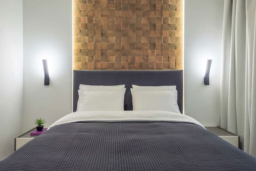 De eigenaar van deze slaapkamer wilde een luxe hotelsfeer creëren De eigenaar van deze slaapkamer wilde een luxe hotelsfeer creëren