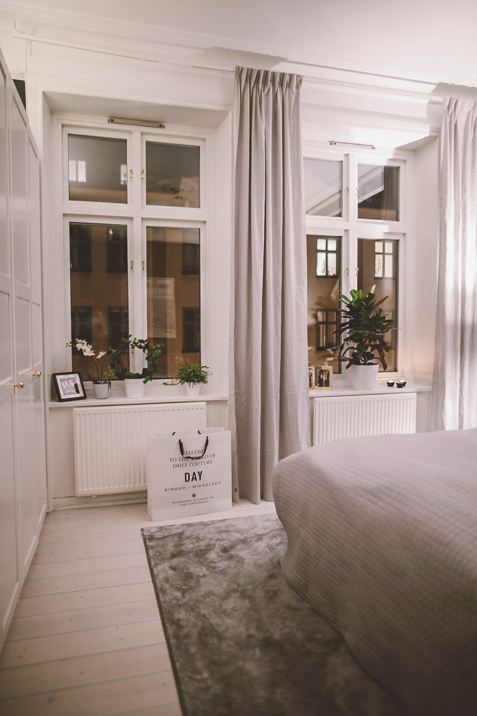 De klassiek chique Scandinavische slaapkamer van lifestyle blogger Ellinor