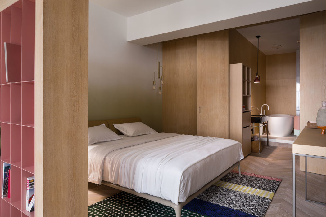 De luxe slaapkamer suite van Olha Wood De luxe slaapkamer suite van Olha Wood