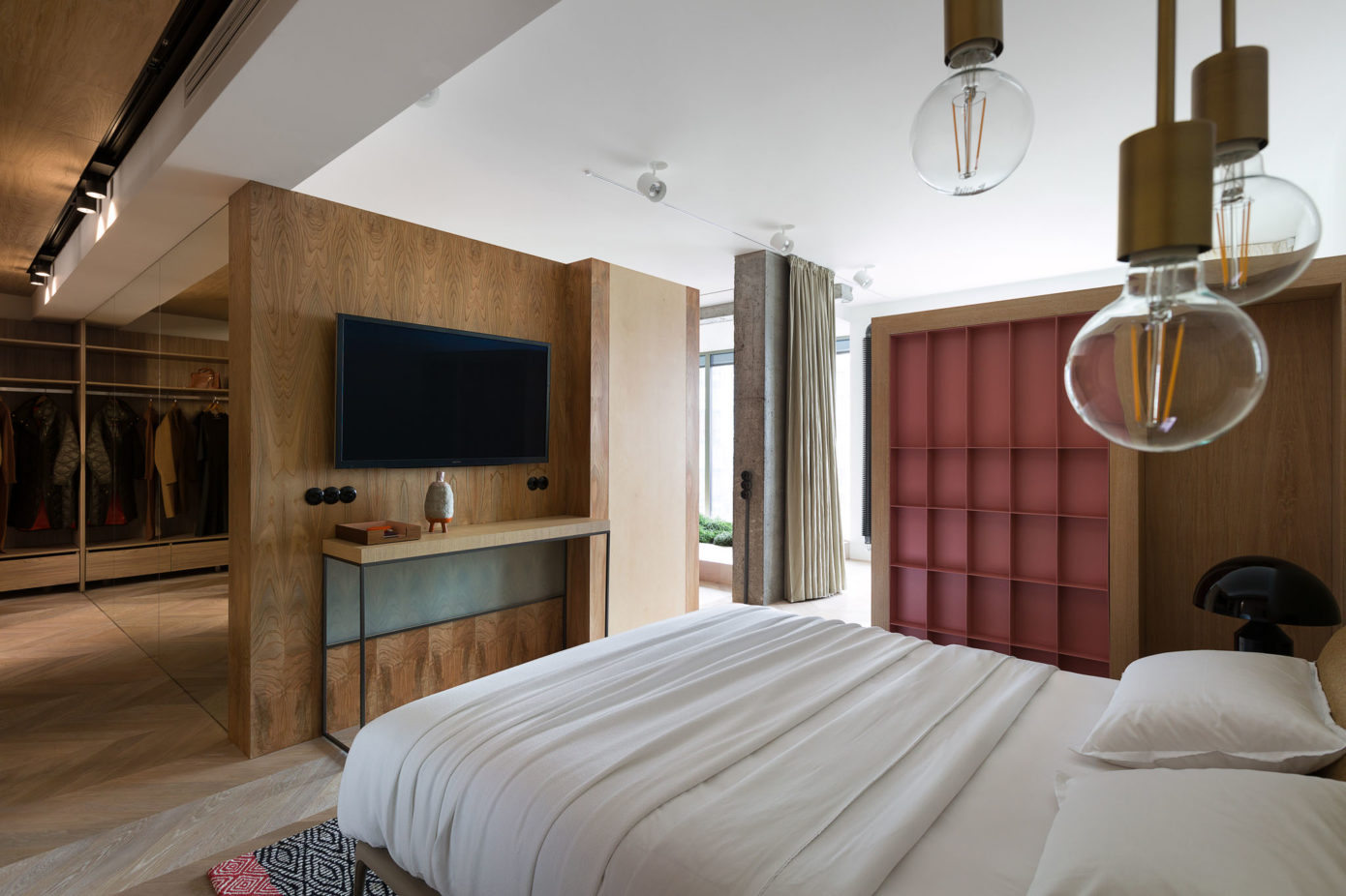 De luxe slaapkamer suite van Olha Wood De luxe slaapkamer suite van Olha Wood