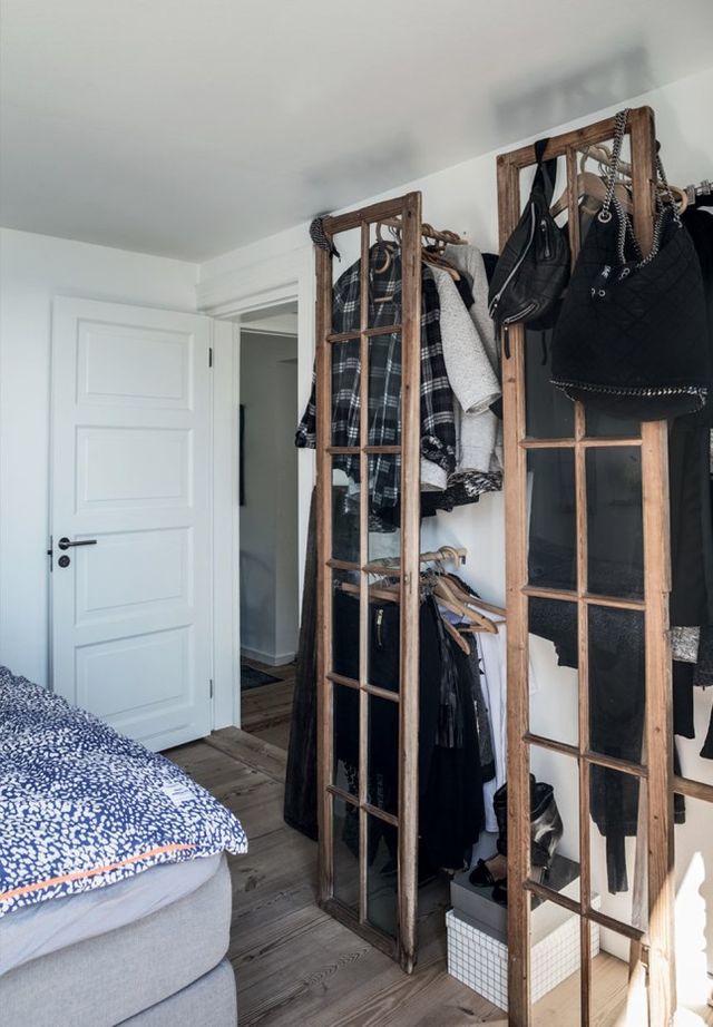 De mooie slaapkamer van een Deens visssershuisje De mooie slaapkamer van een Deens visssershuisje