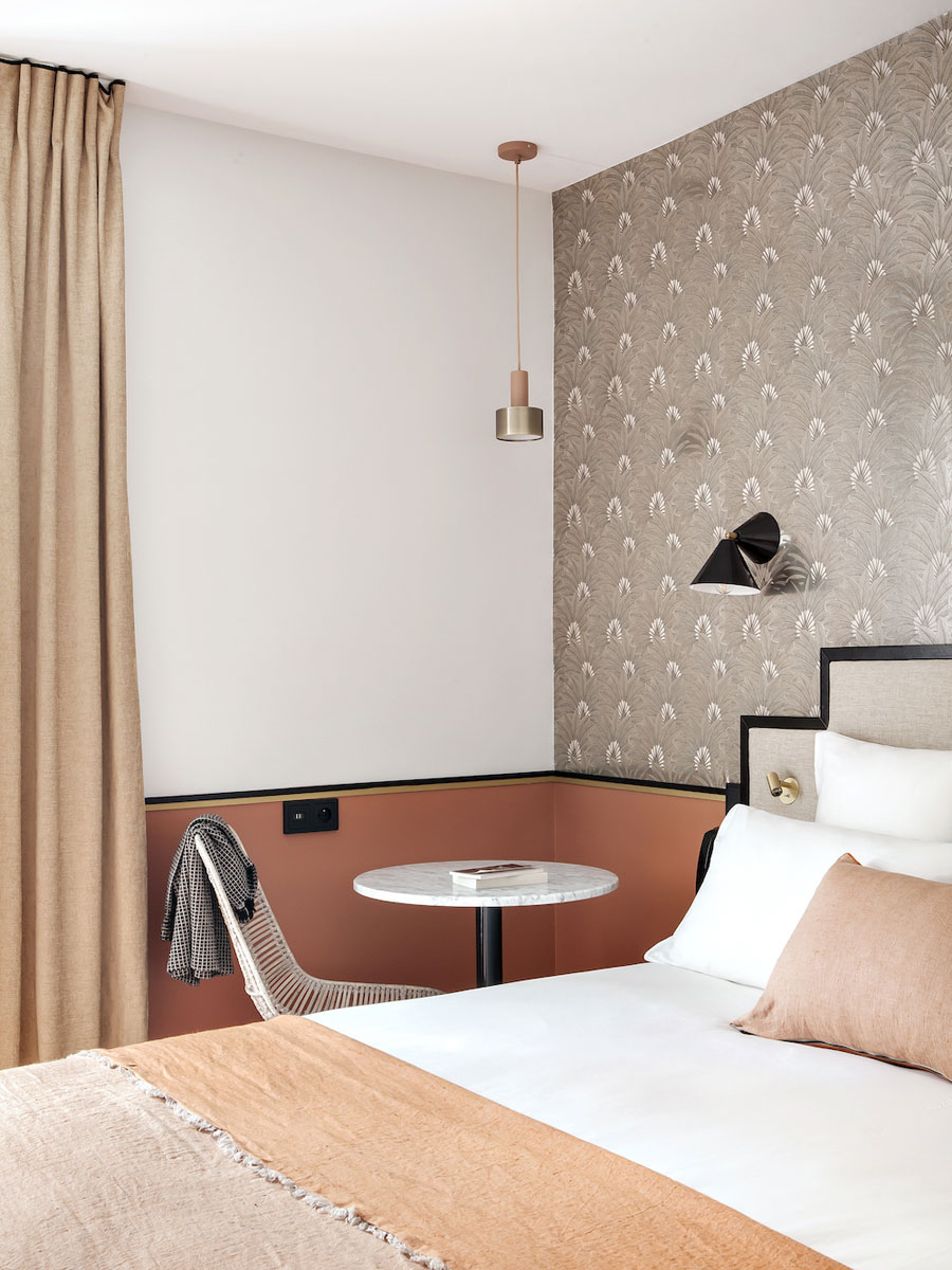 De mooie slaapkamers van Hotel Doisy in Parijs