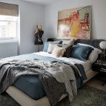 Deze elegante slaapkamer is ingericht als een Parisienne boutique hotel