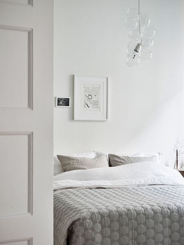 Deze stijlvolle slaapkamer is ingericht met een hele prettige frisse sfeer Deze stijlvolle slaapkamer is ingericht met een hele prettige frisse sfeer