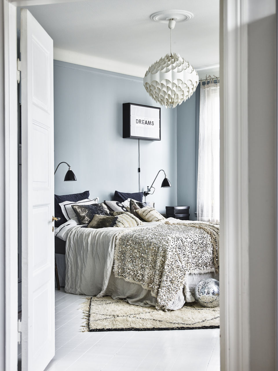 Eclectische slaapkamer van Zweedse interieurstylist Eclectische slaapkamer van Zweedse interieurstylist
