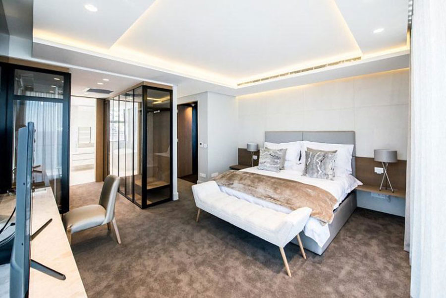 Een echte luxe slaapkamer suite van een penthouse appartement Een echte luxe slaapkamer suite van een penthouse appartement
