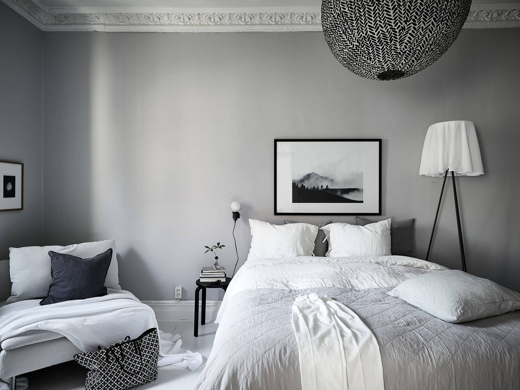 Elegante Scandinavische slaapkamer uit Vasastaden