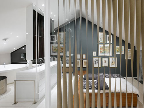 Glazen wand tussen slaapkamer en badkamer Glazen wand tussen slaapkamer en badkamer
