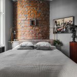 In deze slaapkamer hebben ze een leuk idee bedacht voor de ronde muur!