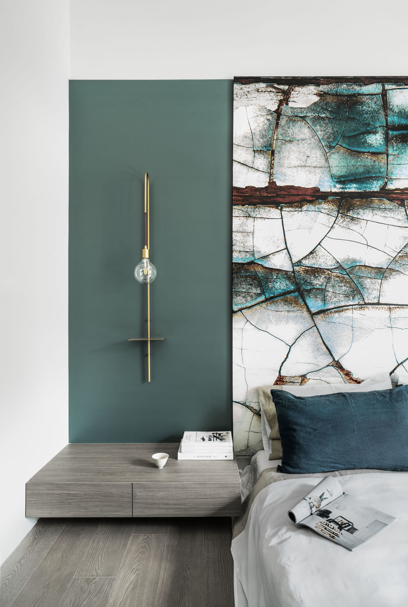In deze slaapkamer is modern gecombineerd met klassiek In deze slaapkamer is modern gecombineerd met klassiek