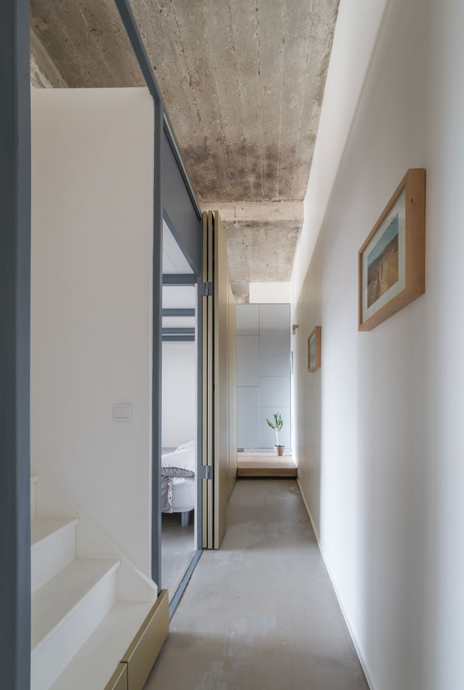 In dit appartement zijn de twee slaapkamers boven elkaar ingericht In dit appartement zijn de twee slaapkamers boven elkaar ingericht