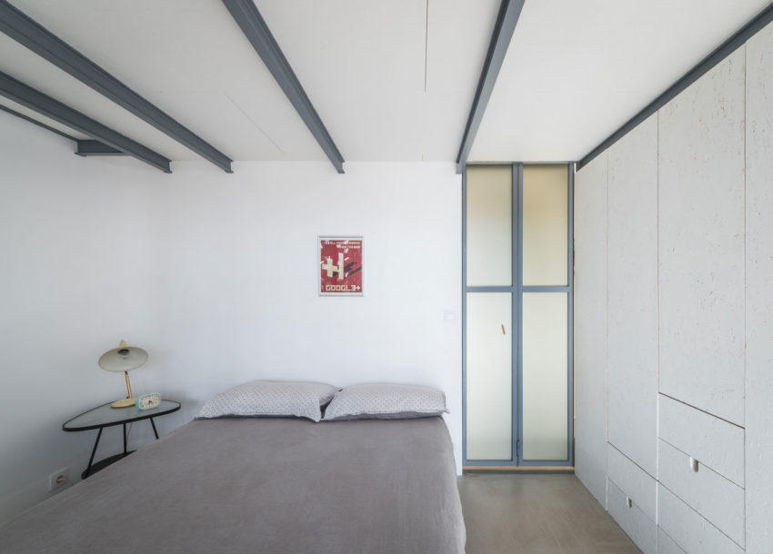 In dit appartement zijn de twee slaapkamers boven elkaar ingericht In dit appartement zijn de twee slaapkamers boven elkaar ingericht