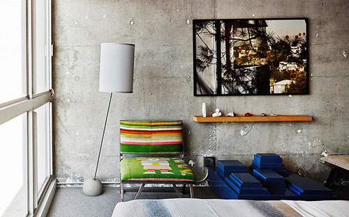 Industriële kleurrijke slaapkamer van The Line Hotel Industriële kleurrijke slaapkamer van The Line Hotel