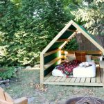 Jaime maakte deze leuke cabana loungeplek voor haar tuin!