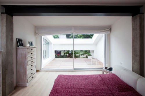 Loft slaapkamer met moderne gemakken