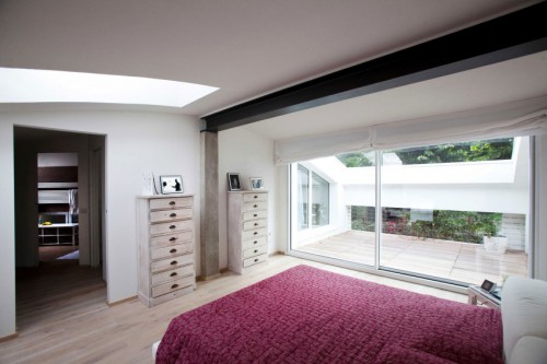 Loft slaapkamer met moderne gemakken Loft slaapkamer met moderne gemakken