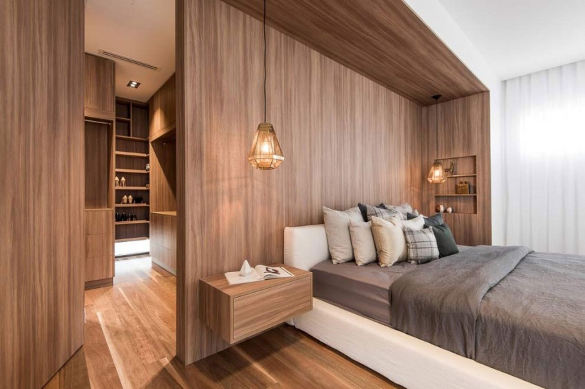 Luxe ‘houten’ slaapkamer met geheime deur naar inloopkast