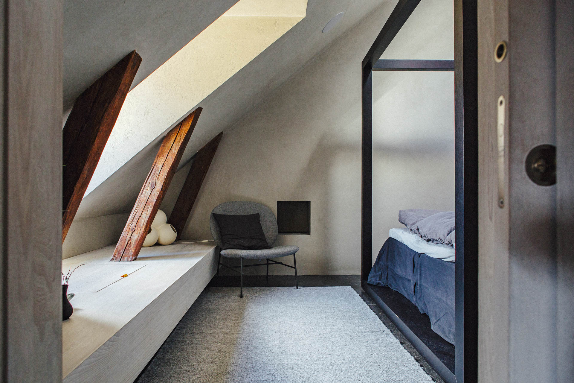 Luxe Scandinavische penthouse slaapkamer