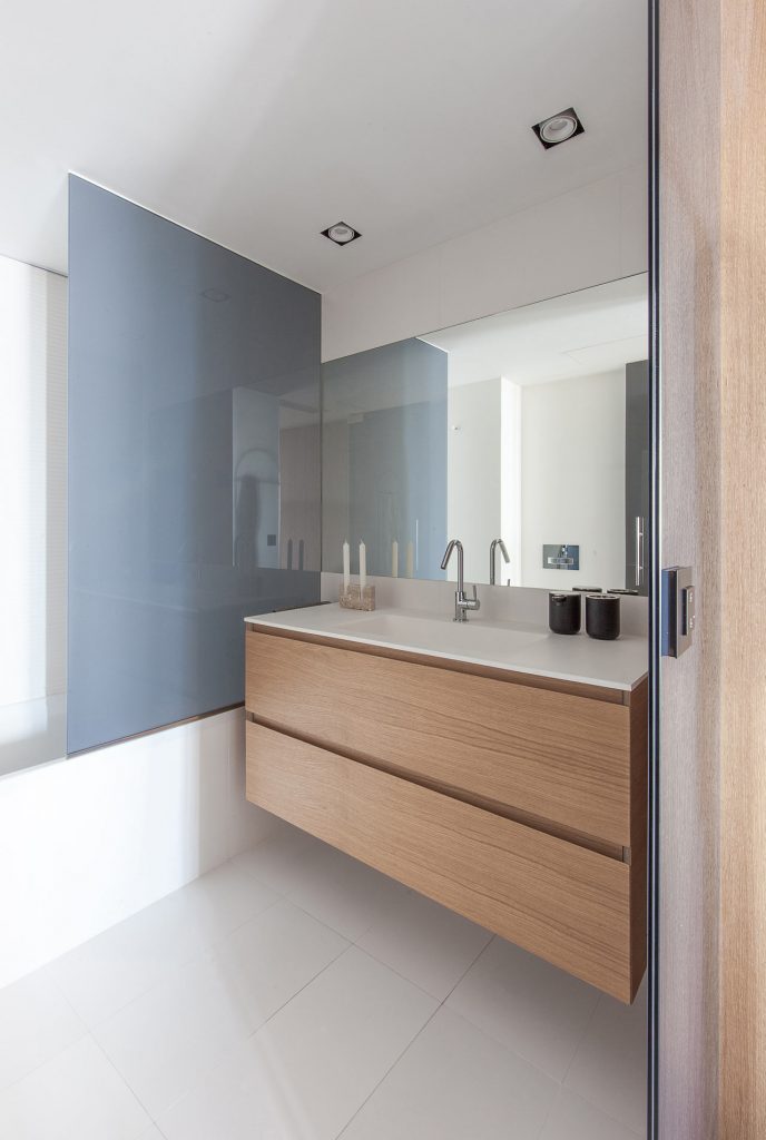 luxe slaapkamer met badkamer ensuite in barcelona luxe slaapkamer met badkamer ensuite in barcelona