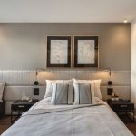 Moderne slaapkamer met een chique afwerking