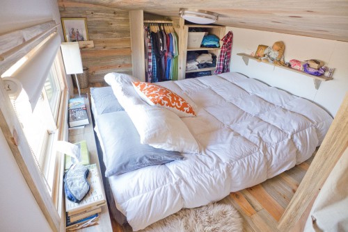 Mooie slaapkamer van een luxe caravan Mooie slaapkamer van een luxe caravan