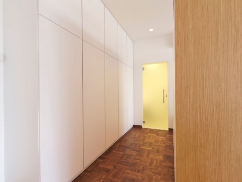 Open inloopkast en roomdevider Open inloopkast en roomdevider