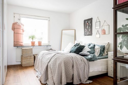 Persoonlijke slaapkamer met leuke decoratie