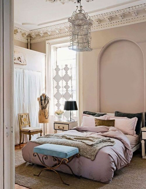 Romantische slaapkamer van elegant appartement uit New York