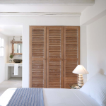 Rustgevende serene slaapkamer uit Griekenland
