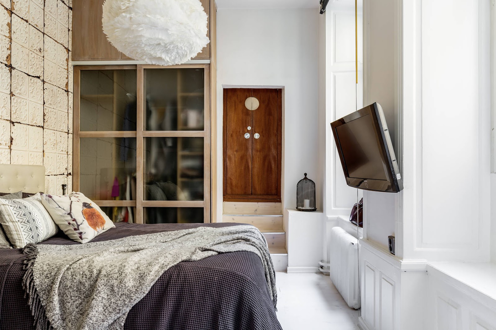 Scandinavische slaapkamer met een vintage Italiaans tintje