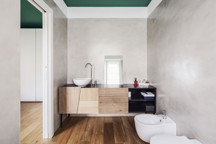 Slaapkamer met een groen plafond en bed Slaapkamer met een groen plafond en bed