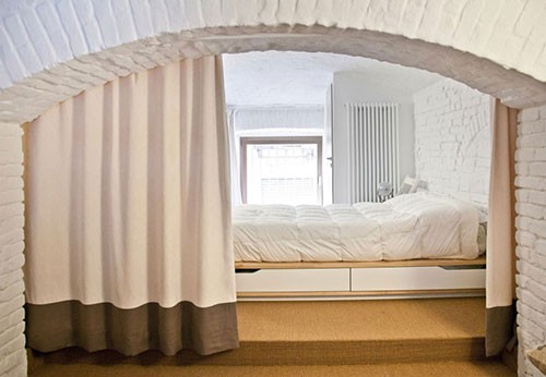 Slaapkamer van voormalige winkel Slaapkamer van voormalige winkel