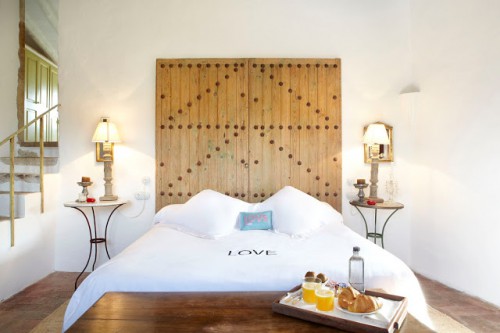 Speelse hoofdsteunen in B&B Can Casi Speelse hoofdsteunen in B&B Can Casi