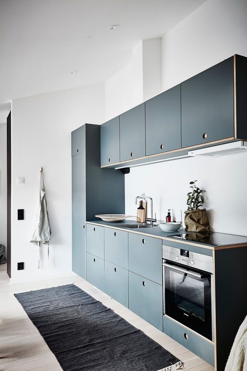 Tóch nog een half open slaapkamer kunnen creëren in dit kleine appartement Tóch nog een half open slaapkamer kunnen creëren in dit kleine appartement