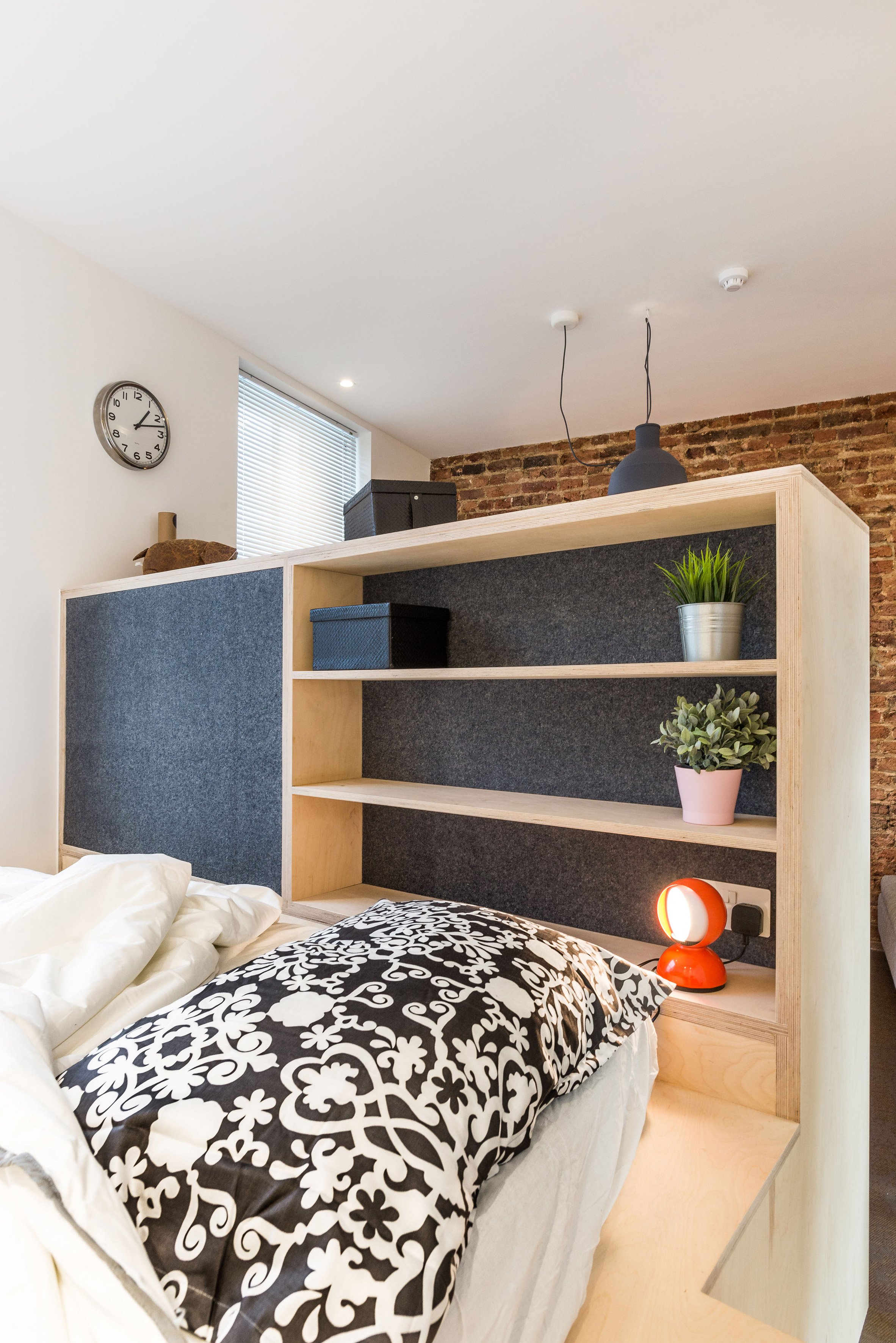 Twee slaapkamers in een klein studio appartement van 35m2, kan dat? Twee slaapkamers in een klein studio appartement van 35m2, kan dat?