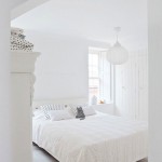 Witte slaapkamer van interieurstyliste Kim van Rossenberg