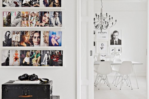 Witte slaapkamer van een vierkamerappartement Witte slaapkamer van een vierkamerappartement